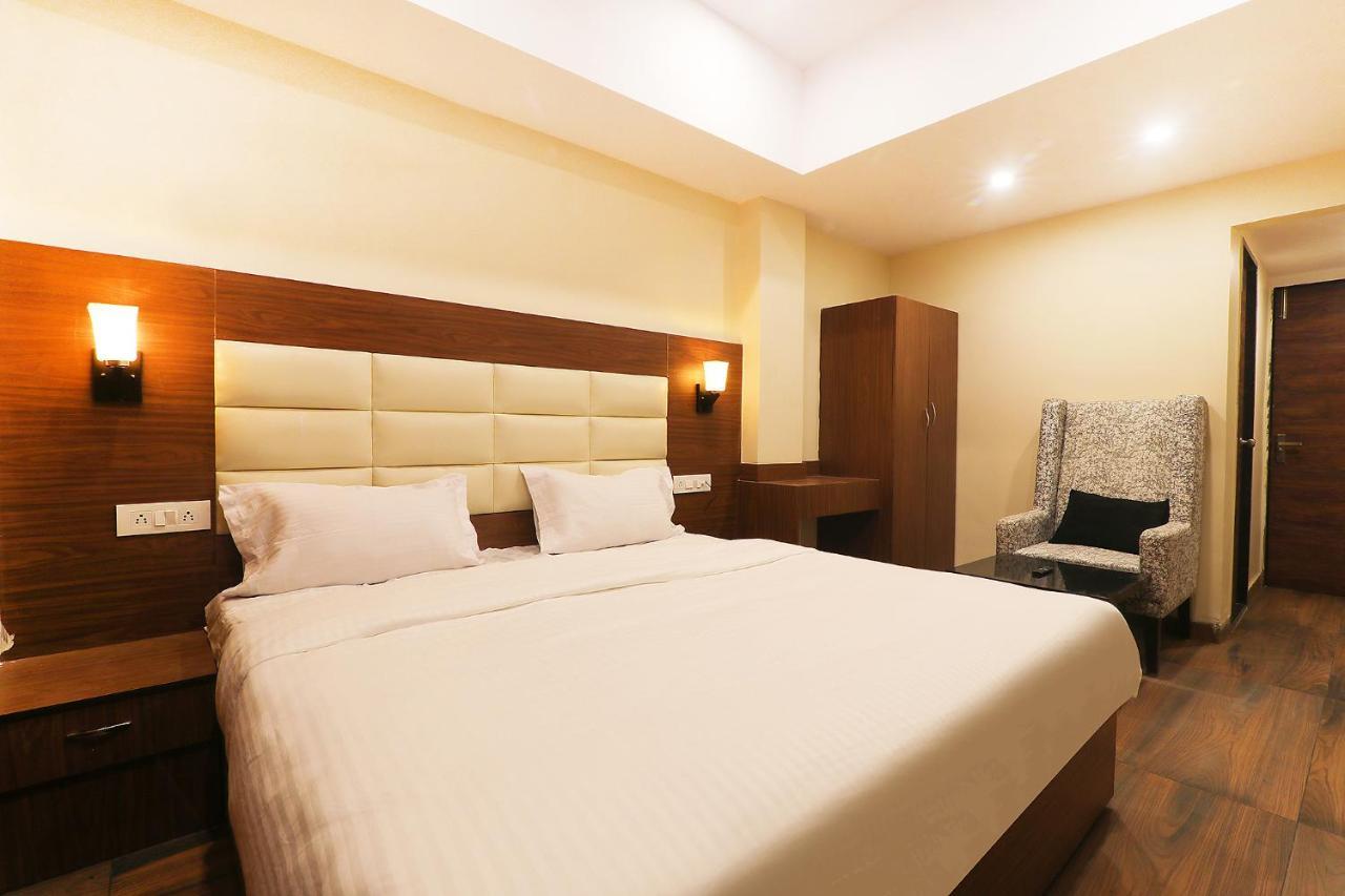 FabHotel Skyline Lucknow Exterior foto